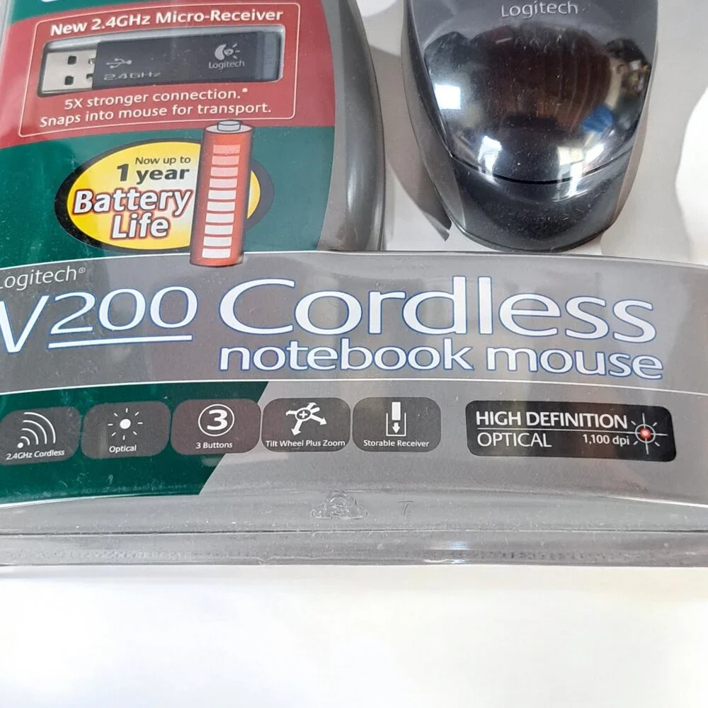 Logitech V200 Cordless Notebook Mouse Optical USB Windows & Mac 2005 NEW SEALED